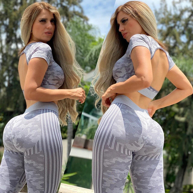 Sexy Yoga wear Backless Seamless Knitted Yoga Wear Fitness Sports Suit